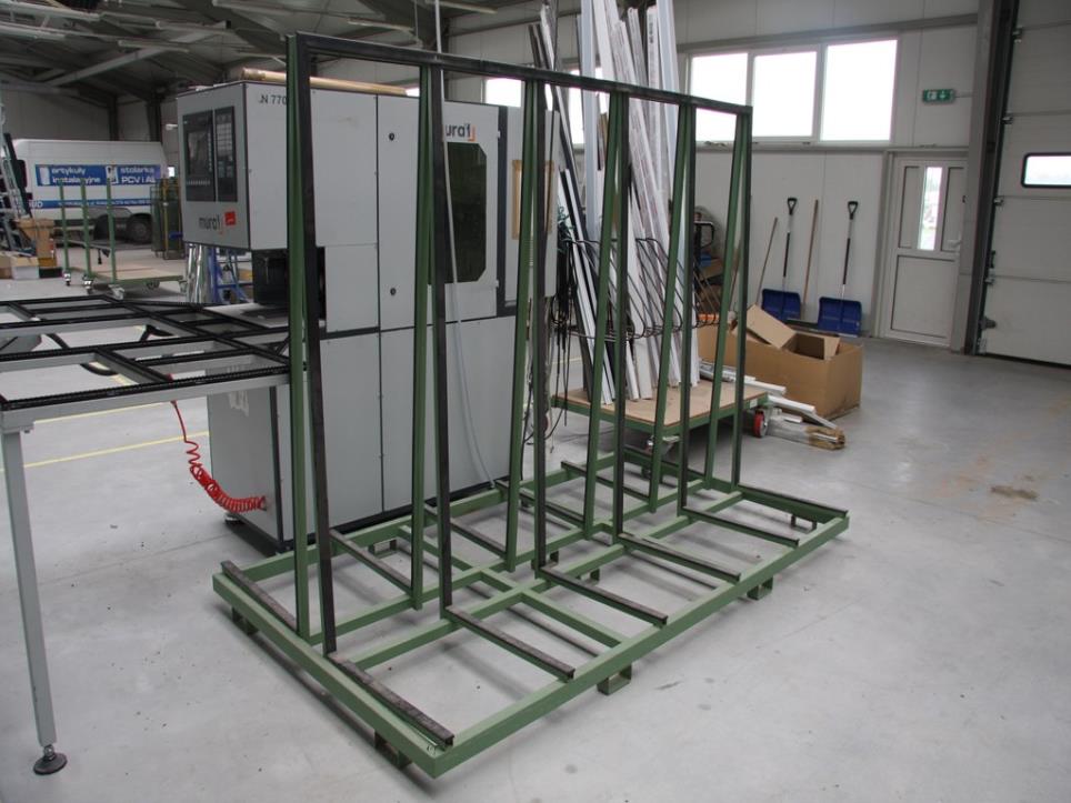 Used 2-sided stand, aluminum for Sale (Auction Premium) | NetBid Industrial Auctions